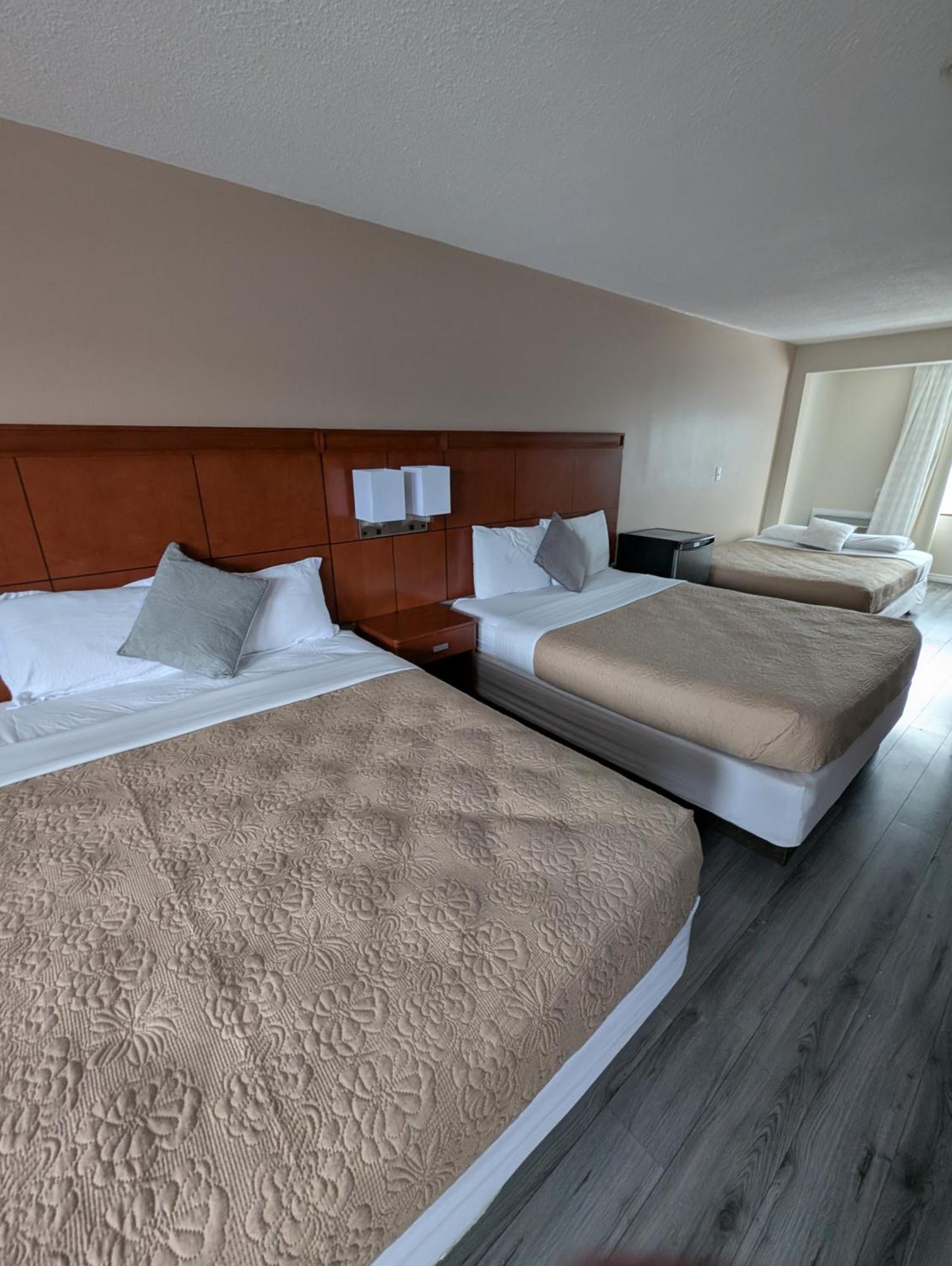7 Nights Stay Niagara Falls Exterior photo